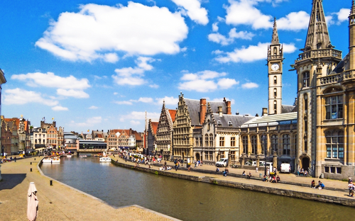 Gent - Embankment Graslei - © Arndale - Fotolia