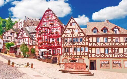 Miltenberg - Marktplatz - © mojolo - Fotolia