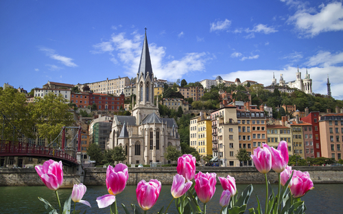 Lyon - Frühling - © gdvcom - Fotolia