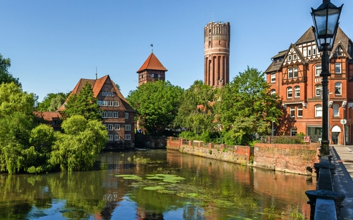 Lüneburg - Wasserturm - © TELCOM-PHOTOGRAPHY - Fotolia