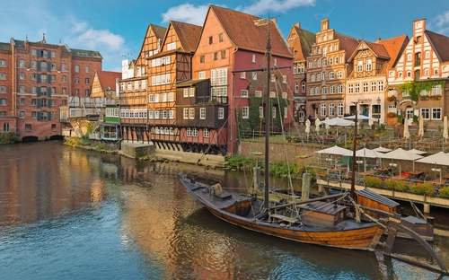 Lüneburg - Historisches Zentrum - © Ezio Gutzemberg - Fotolia