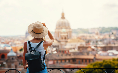 Sightseeing in Rom - © Vasily Makarov - stock.adobe.com