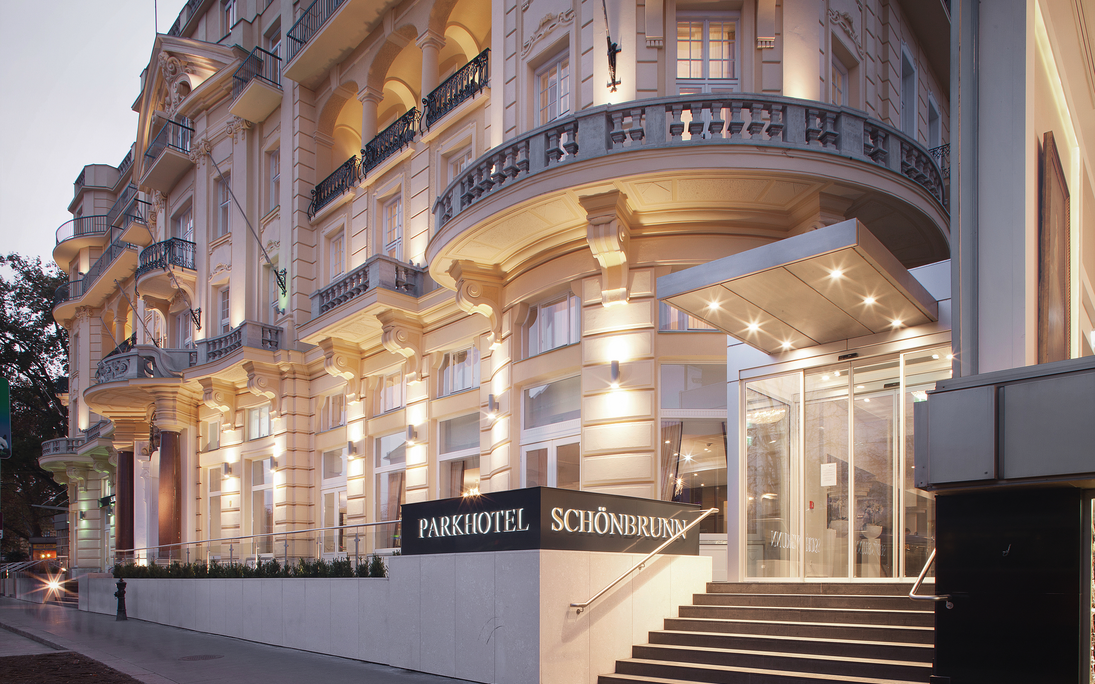 Parkhotel Schönbrunn - Außenansicht - ©Parkhotel Schönbrunn