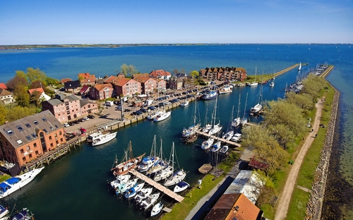 Fehmarn - Hafen in Orth - © Thomas Reimer - Fotolia