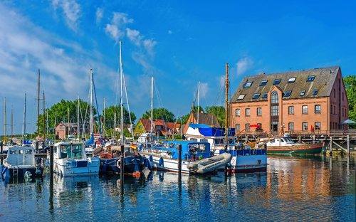 Fehmarn - Hafen in Orth - © Jürgen Wackenhut - Fotolia