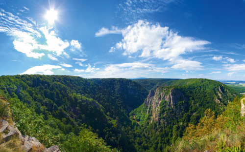Ausblick vom Hexentanzplatz auf die Rotrappe - © F. Seidel - Fotolia