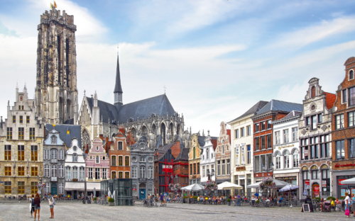 Mechelen - Marktplatz - © Marina Ignatova - Fotolia