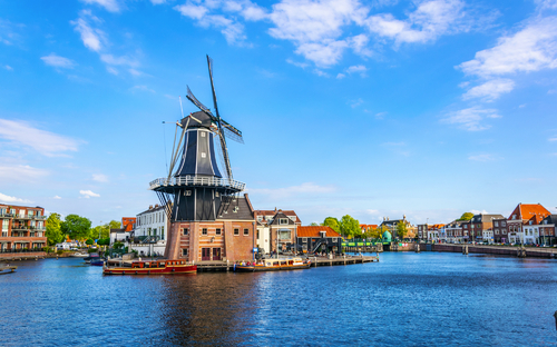 Nordholland - Windmühle  - ©dudlajzov - stock.adobe.com