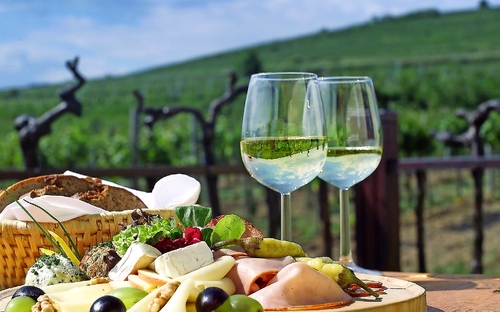 Hotel Strasser Hof - Wein zur Begrüßung - ©Strasser Hof