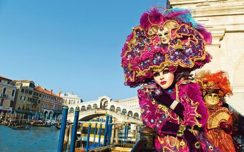 Karneval in Venedig vor der Rialto-Brücke - © Gina Sanders - Fotolia