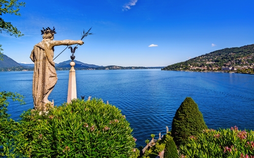 Isola Bella im Lago Maggiore - © robertobinetti70 - stock.adobe.com