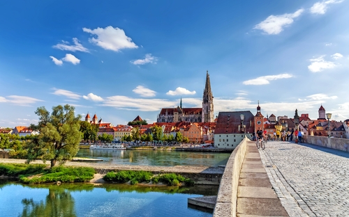 Regensburg - Stadtpanorama - © refresh(PIX) - Fotolia