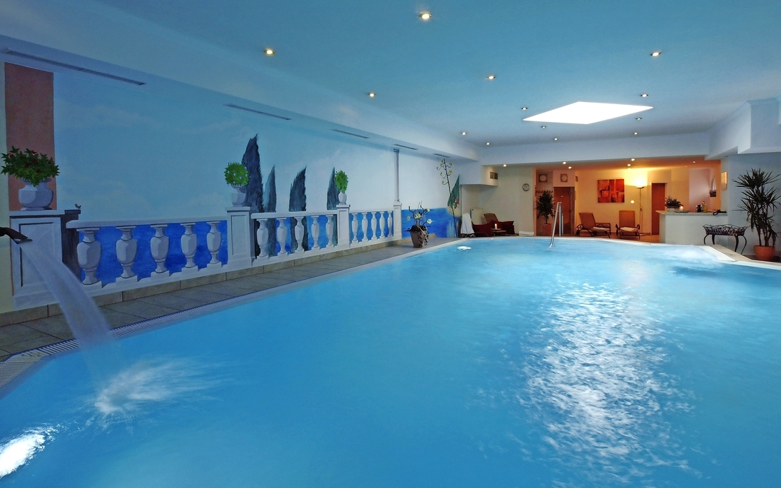 Hotel Zum Goldenen Anker - Schwimmbad