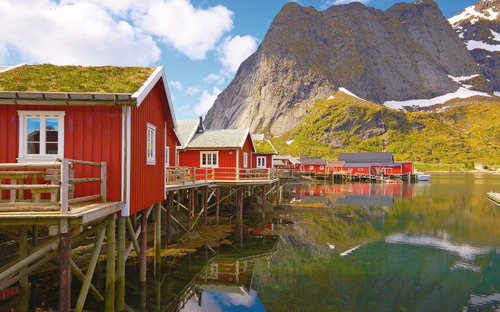 Fischerhütten auf den Lofoten - © harvepino - Fotolia