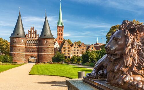 Lübeck - Holstentor - © Wolfgang Jargstorff - Fotolia