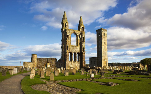 St. Andrews Cathedral - Ruine - © ievasuren - Fotolia
