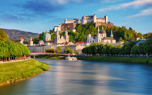 Salzburg - Blick auf Festung - © TTstudio - stock.adobe.com