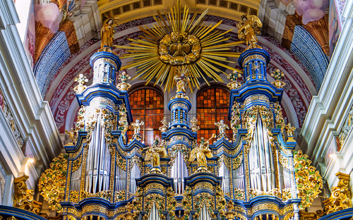 Heilige Linde - Orgel - © Szymon - stock.adobe.com