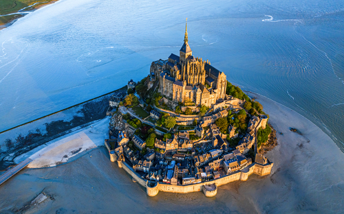 Blick auf den Mont St. Michel - ©Ilya Shimanskiy - stock.adobe.com
