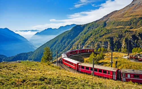 Bernina-Express - © djama - stock.adobe.com