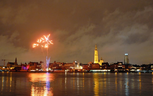 Feuerwerk über der Schelde - © Antwerpen Tourismus&Kongress, Fotograf Jan Crab