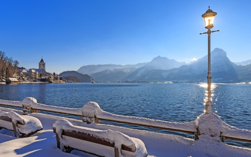 Wolfgangsee im Winter - © mmuenzl - Fotolia