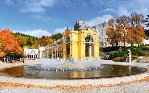 Marienbad - Kolonnade - © Kletr - Fotolia