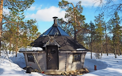 Kota - gemütliche Hütte - ©Levin iglut - Golden Crown