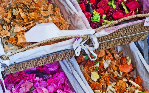 Grasse - Paradies der Düfte - © wallaceweeks - stock.adobe.com