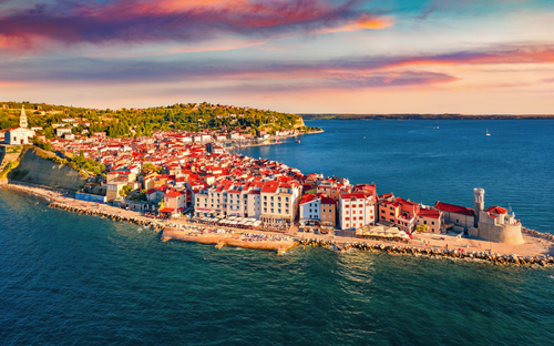 Blick auf Piran - © Andrew Mayovskyy - stock.adobe.com
