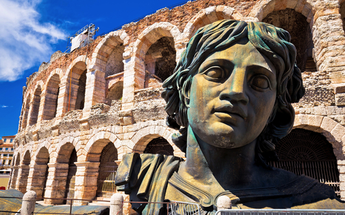 Verona - Arena - ©xbrchx - stock.adobe.com
