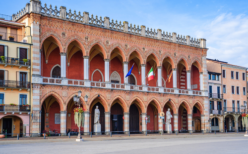 Padua - Lodge Amulea - © PhotoFires - stock.adobe.com