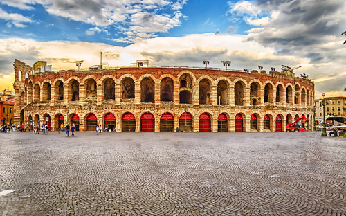 Verona - Arena - © marcorubino - stock.adobe.com