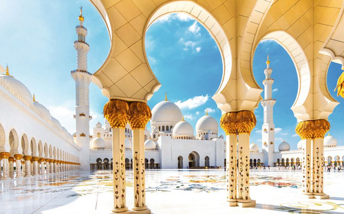 Abu Dhabi - Sheikh-Zayed-Moschee - © MasterLu - Fotolia