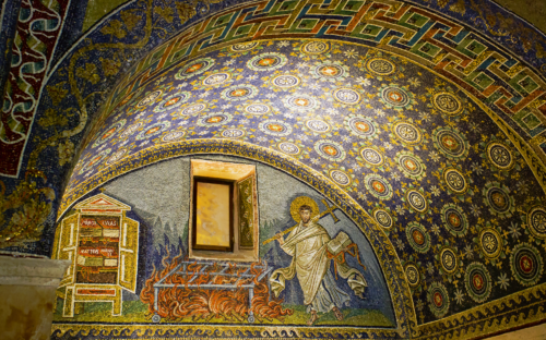 Ravenna  - Mausoleum der Galla Placidia - © Downunderphoto - Fotolia