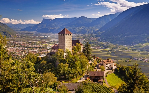 Bozen - Schloss Tirol - © Pixelshop - Fotolia