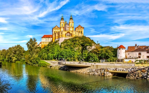 Stift Melk  - © EKH-Pictures - stock.adobe.com