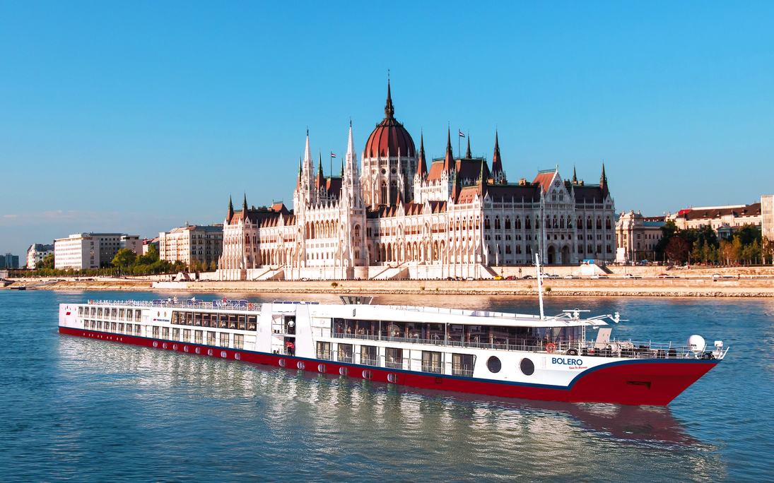 BOLERO - Außenansicht - © nicko cruises Schiffsreisen GmbH