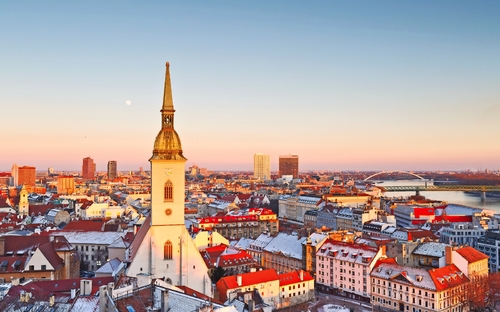 Bratislava - St. Martinsdom - © milangonda - Fotolia