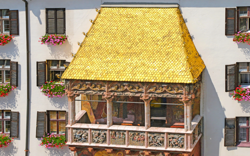 Goldenes Dachl - Innsbruck - © sasimoto - Fotolia