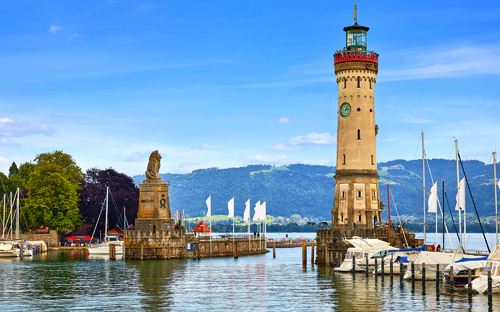 Lindau - Alter Leuchtturm - © Yasonya - stock.adobe.com