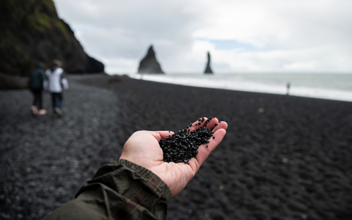 Vík í Mýrdal - Schwarzer Strand - ©devilkae - stock.adobe.com