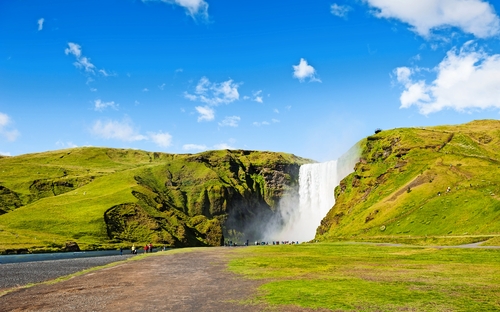 Skógafoss-Wasserfall - © smallredgirl - Fotolia