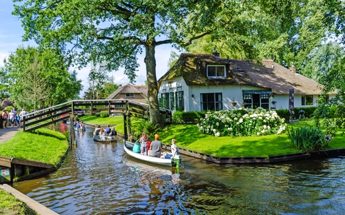 Giethoorn - Grachten - © rob3rt82 - stock.adobe.com