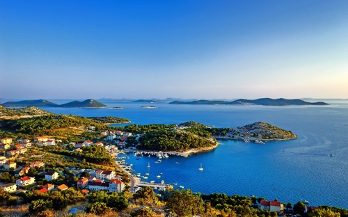 Inselwelt vor der Kroatischen Küste - © marekkijevsky - stock.adobe.com
