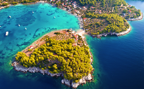 Insel Korcula - Bucht - © xbrchx - stock.adobe.com