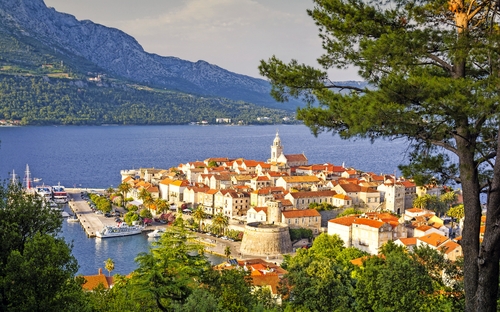 Insel Korcula - Panoramablick - © lukaszimilena - Fotolia