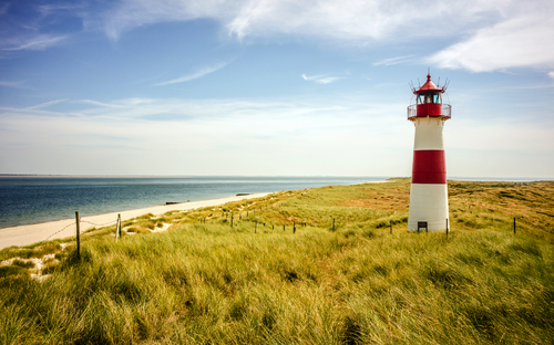 List - Leuchtturm - © andhall - stock.adobe.com