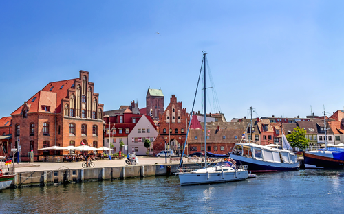 Wismar - Hafen  - © pure-life-pictures - stock.adobe.com