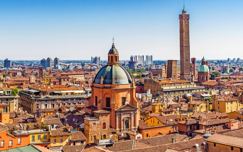 Bologna - Stadtbild - © GoneWithTheWind - stock.adobe.com